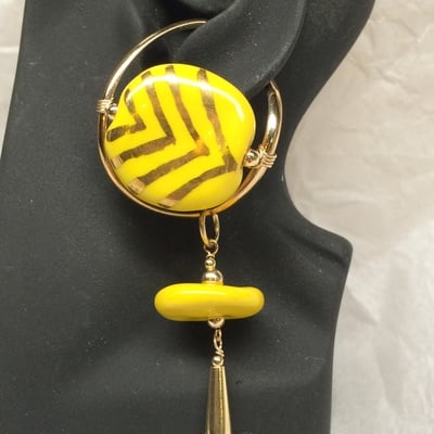 Yellow/gold kazuri bead