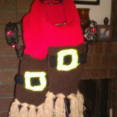 Grumpy inspired scarf