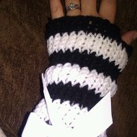 Fingerless Gloves - Thumbnail 2
