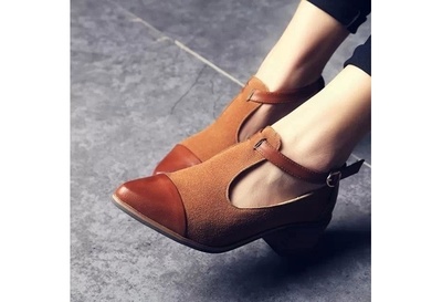 Women Heels Retro Ladies Shoes Women High Heels Wood Chunky Heel Pointed Toe High Heels T-Strap Solid Women Pumps