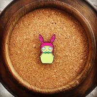 Loo-Eez-Eh Ko-Pee NO-LONGER-a-Mystery Variant Pin - Thumbnail 1