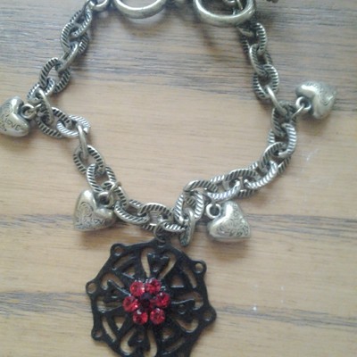 The black widow antique hearts bracelet