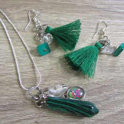 Malachite necklace & earring set