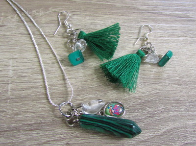 Malachite necklace & Earring set