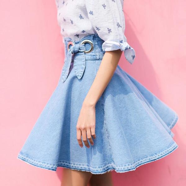 Posed Bust Skirt of Tall Waist Bowknot