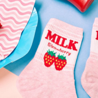 200ML STRAWBERRY MILK SOCKS ( 2 colors ) - Thumbnail 2