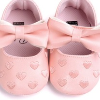 Hearted infant shoes