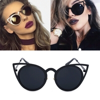 Black cat eye sunglasses - Thumbnail 1