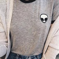 Alien aliens exposed umbilical t-shirt - Thumbnail 2