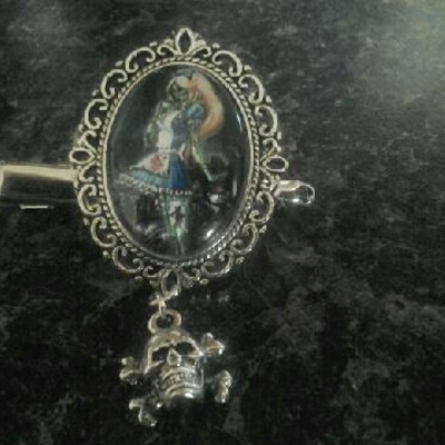 The day alice died cameo barrette