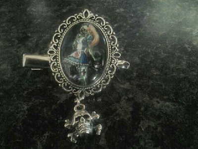 The day alice died cameo barrette