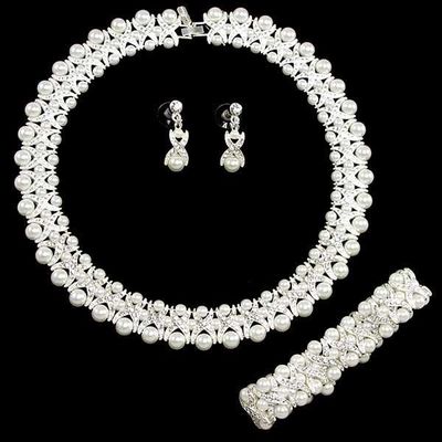 Silver rhinestone w/pearl necklace & earring set - Thumbnail 4