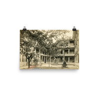 Kerrville, 1918: St. Charles Hotel courtyard - Thumbnail 2