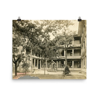 Kerrville, 1918: St. Charles Hotel courtyard - Thumbnail 3