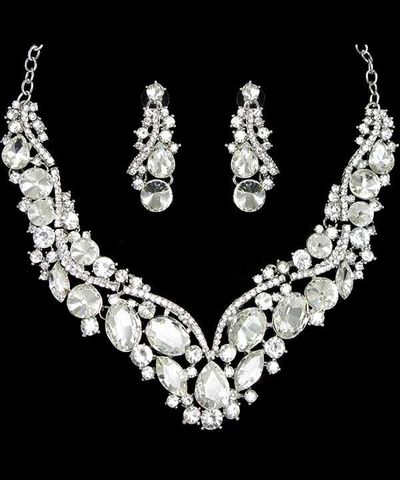 Silver w/Clear Color Stone Necklace & Earring Set 
