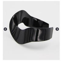 Twisted B (4 colors) - Thumbnail 4