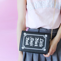 Magic book shaped shoulder bag  - Thumbnail 3
