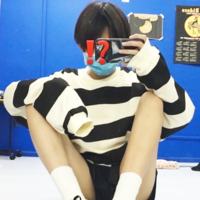 BLACK & WHITE STRIPED SWEATER - Thumbnail 2