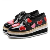 Pink / Black Heart Oxford Wedges Shoes - Thumbnail 4
