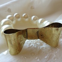 Vintage Bow & Pearl Bracelet 