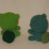 Chibi Bulbasaur OR Shiny Bulbasaur amigurumi plush - Thumbnail 2