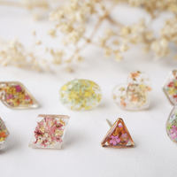 Real Dried Flowers and Resin Stud Earrings in Pink and Orange Mix with Rose Gold frame - Thumbnail 2