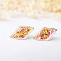 Real Dried Flowers and Resin Diamond Stud Earrings in Orange Yellow and Pink Mix - Thumbnail 4