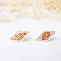 Real Dried Flowers and Resin Diamond Stud Earrings in Orange Yellow and Pink Mix - Thumbnail 5