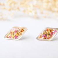 Real Dried Flowers and Resin Diamond Stud Earrings in Orange Yellow and Pink Mix - Thumbnail 6