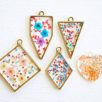 Real Pressed Flower and Resin Necklace in Red Pink Orange Blue Mix - Thumbnail 3