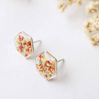 Real Dried Flowers and Resin Stud Earrings, Gold Hexagon in Red Yellow and Mint mix - Thumbnail 2