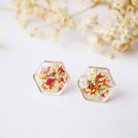 Real Dried Flowers and Resin Stud Earrings, Gold Hexagon in Red Yellow and Mint mix - Thumbnail 4