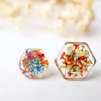 Real Dried Flowers and Resin Stud Earrings, Gold Hexagon in Red Yellow and Mint mix - Thumbnail 6