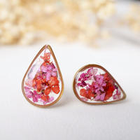 Real Dried Flowers and Resin Stud Earrings, Gold Teardrop in Red Pink Mix - Thumbnail 1