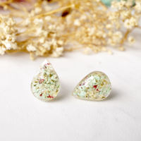 Real Dried Flowers and Resin Teardrop Stud Earrings in Mint Magenta White - Thumbnail 4