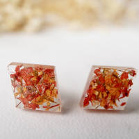 Real Dried Flowers and Resin Diamond Stud Earrings in Red and Orange - Thumbnail 4