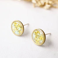 Real Dried Flowers and Resin Stud Earrings, Gold Circle in Mint and Yellow - Thumbnail 4