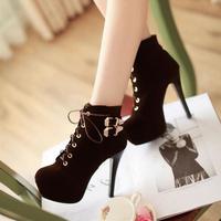 Fashion high heels with high heels - Thumbnail 1