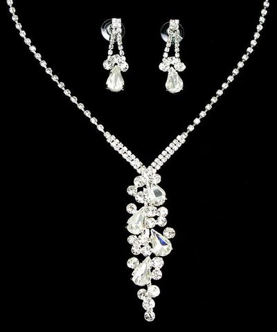 Silver w/Rhinestone Necklace Set 