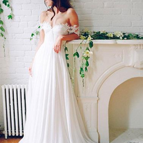 Off the shoulder white Beach Wedding Dresses Brial Gowns