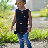 The Punk Rocker Tee/Hoodie - Thumbnail 2