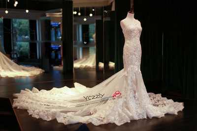 Sexy One-shoulder Mermaid Wedding Dresses Long Plus Size Lace Appliques Crystal Bridal Gowns RW184