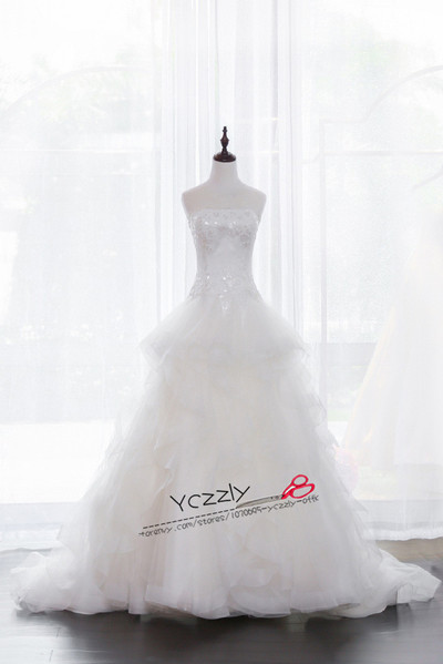 Fashion Ball Gown Princess Lace Appliques Wedding Dresses Long Ruffles Tiered Formal Church Wedding Gowns RW188