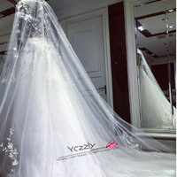 Real Out-cut Long Sleeves Lace Wedding Dresses 2017 Long Embroidery Floral Beaded Wedding Gowns Plus Size RW190 - Thumbnail 1