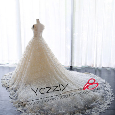 Luxury ball gown princess lace appliques pearls wedding dress 2017 long wedding gowns with short sleeves beach wedding dresses rw191