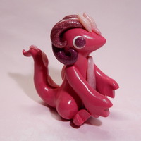 Pink Glitter Dragon - Thumbnail 2