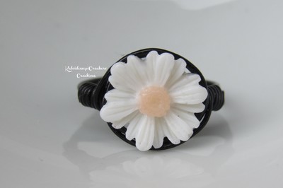 White Daisy Ring