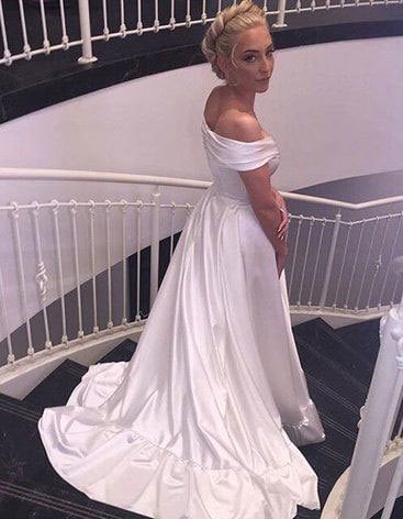 Off the Shouder White Wedding Dress Bridal Gowns