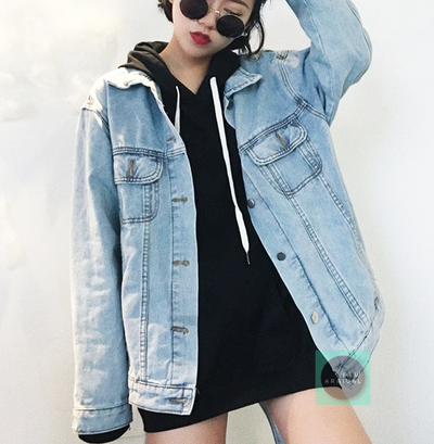 Free Shipping-VINTAGE MID WASH DENIM JACKET