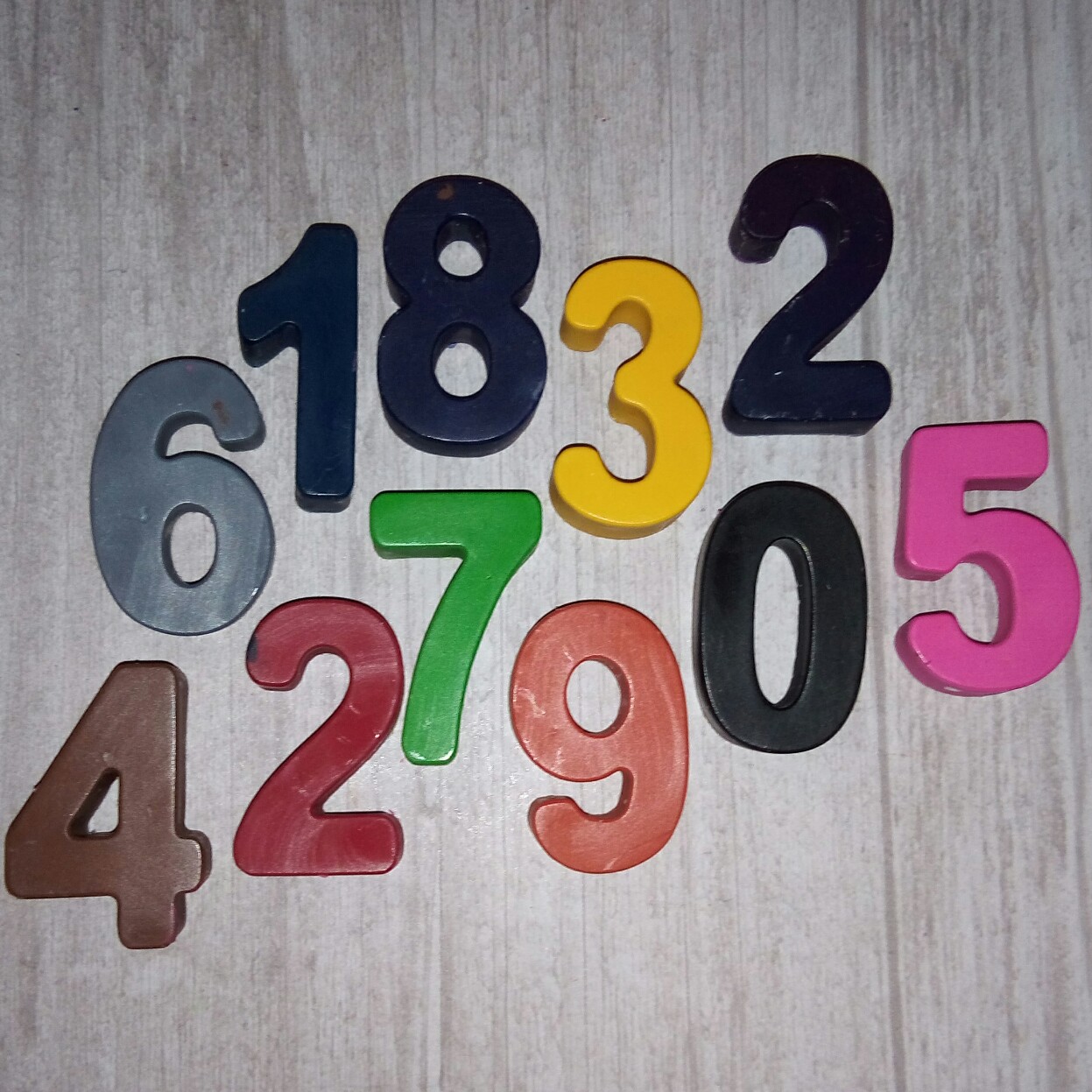 Image of Number Crayons 0-9